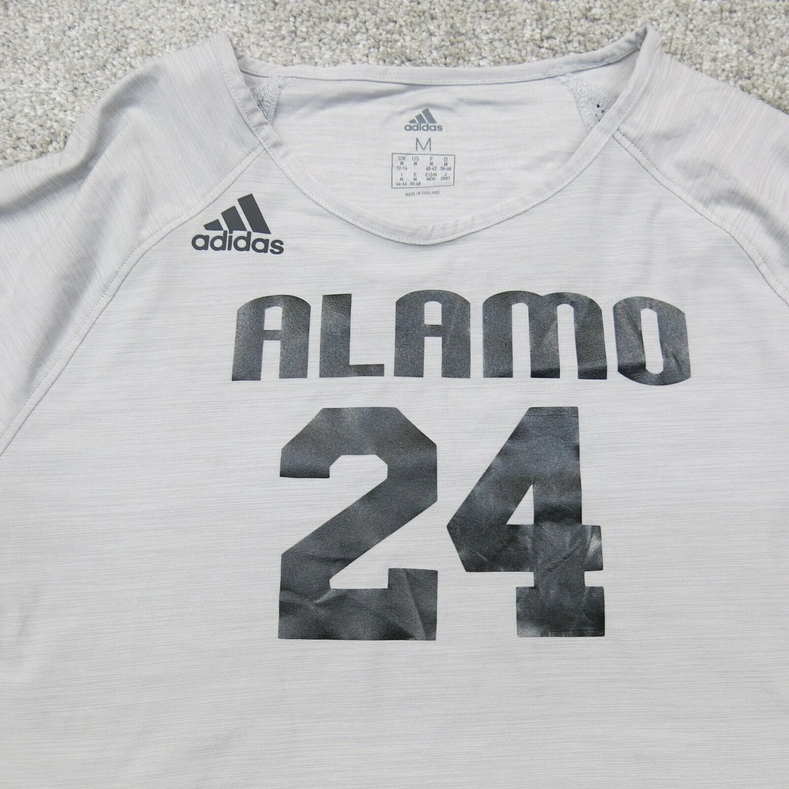 Adidas Alamo #6 Womens T-Shirt Pullover Crew Neck Long Sleeves Gray Size Medium