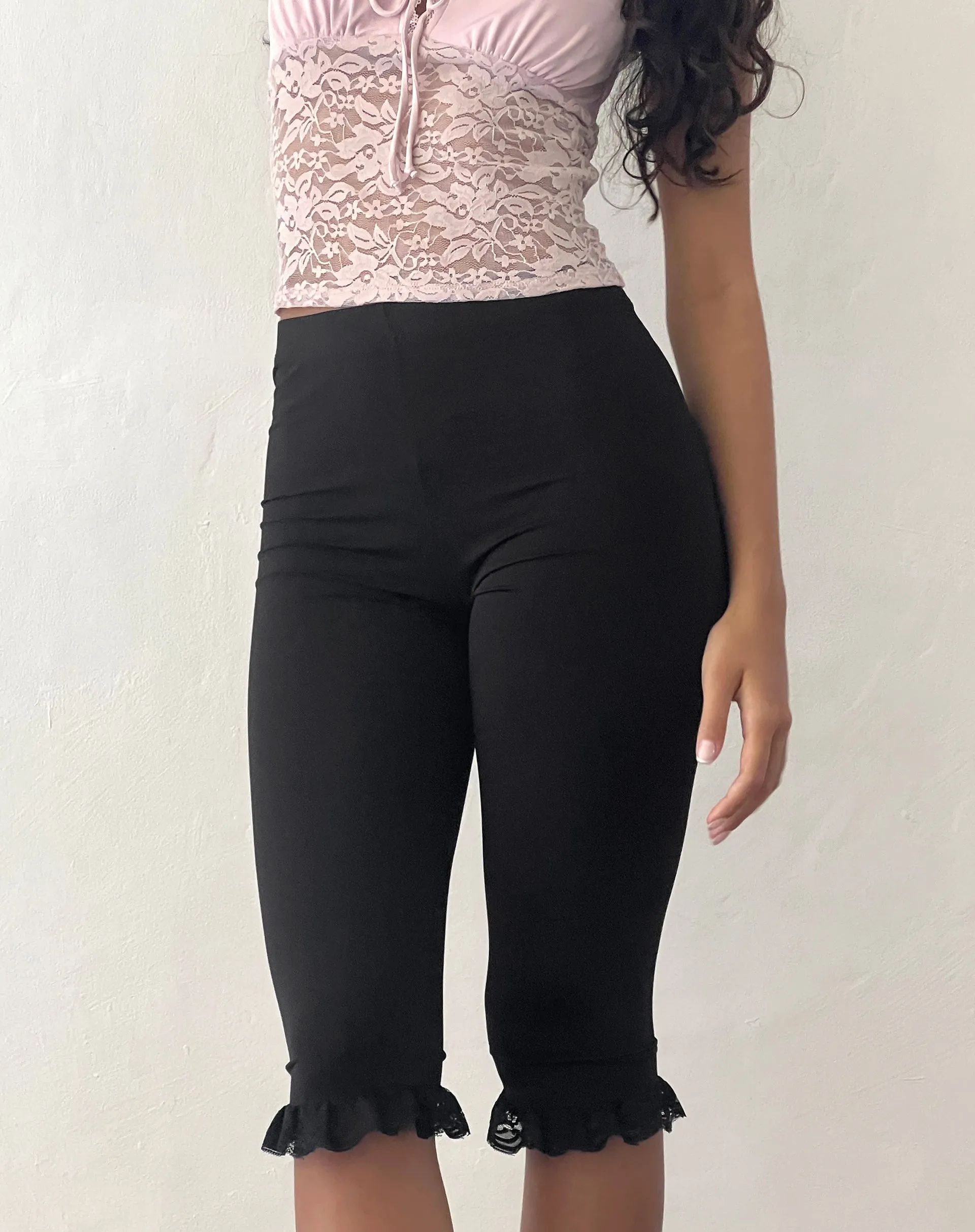 Annika Lace Frill Capri Trouser in Black