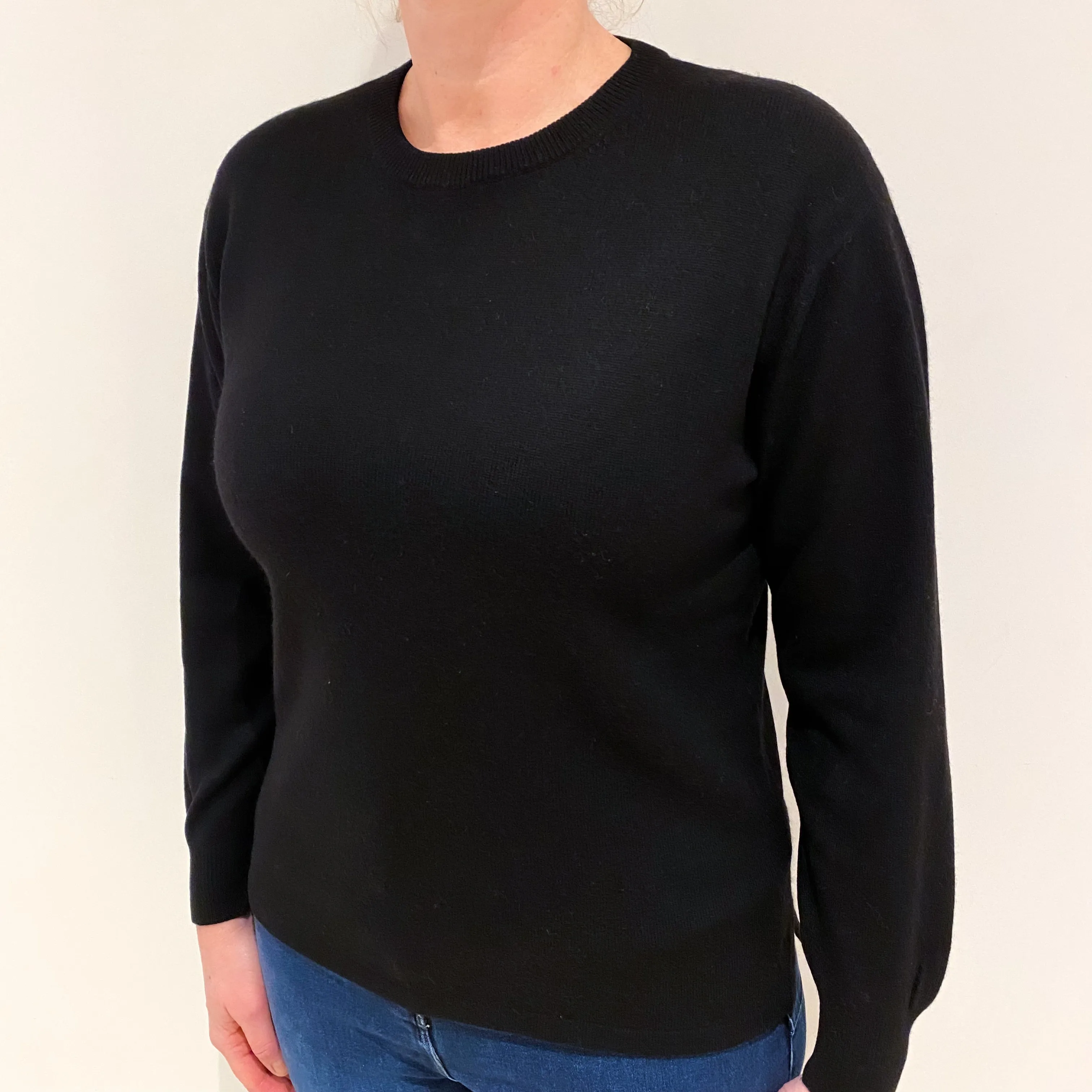 Black Cashmere Crew Neck Jumper with Slit Sides Large