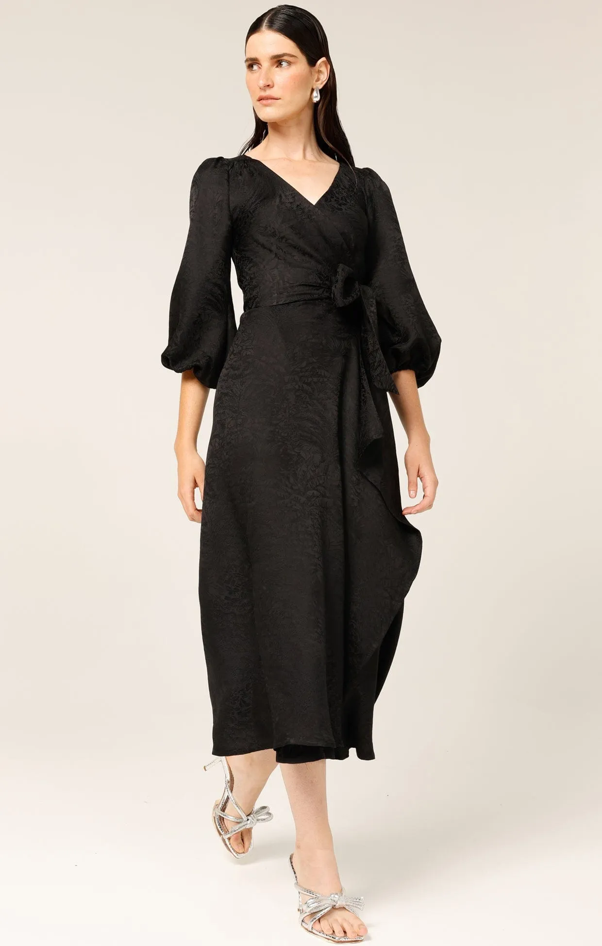 CHATEAU WRAP DRESS IN BLACK