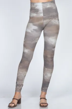 Damask Hem Sandy Camo Print Leggings