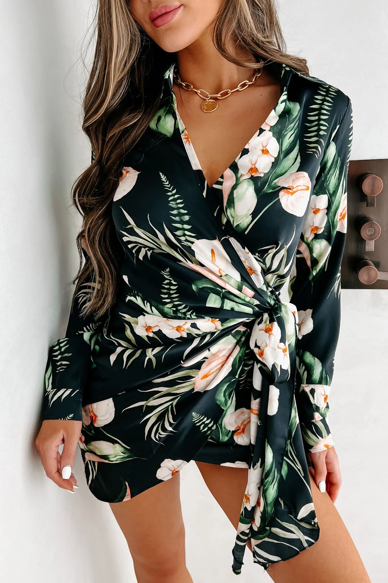 Dreaming Of Sunny Days Tropical Print Wrap Dress (Black)