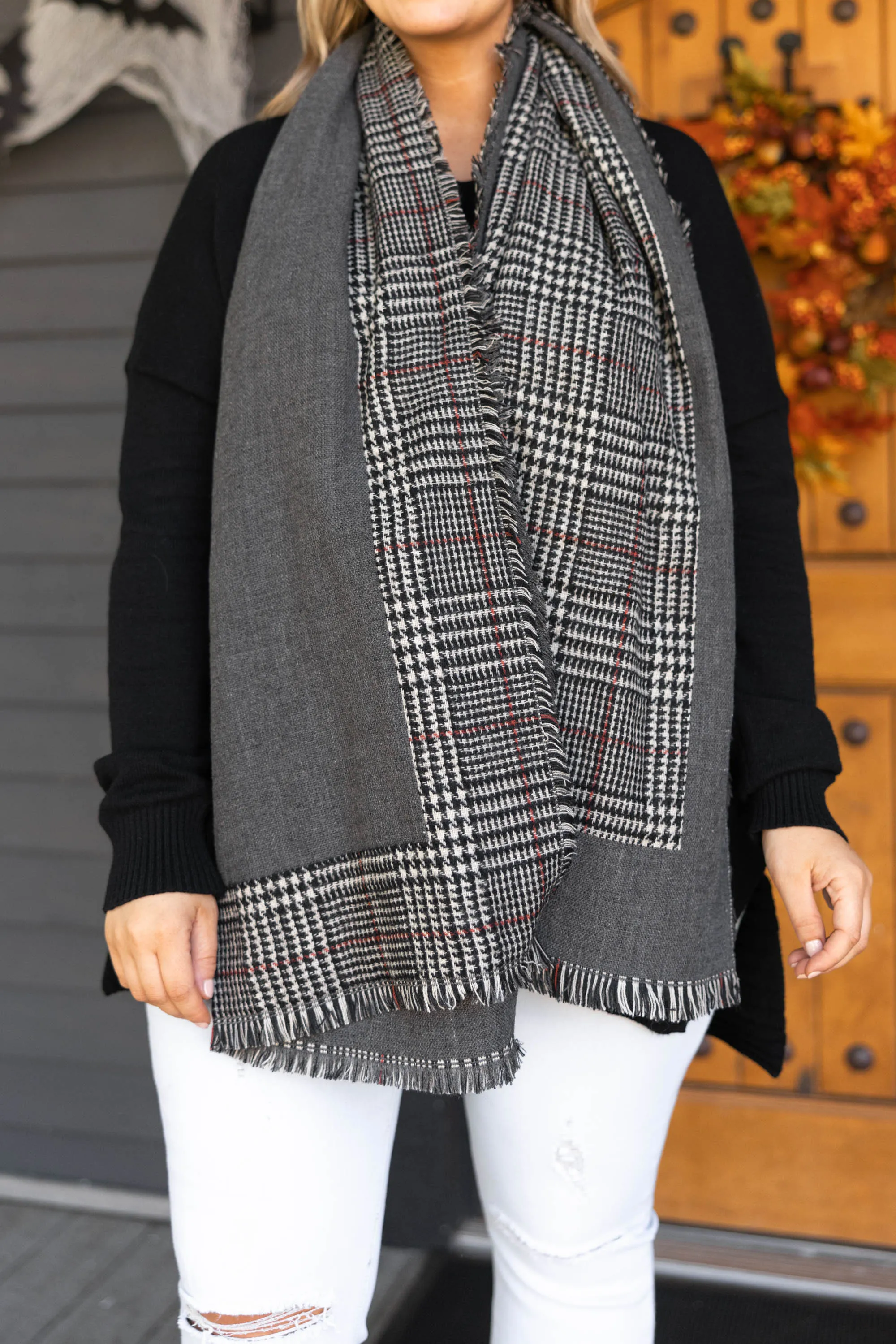 Fireside Kisses Scarf, Charcoal