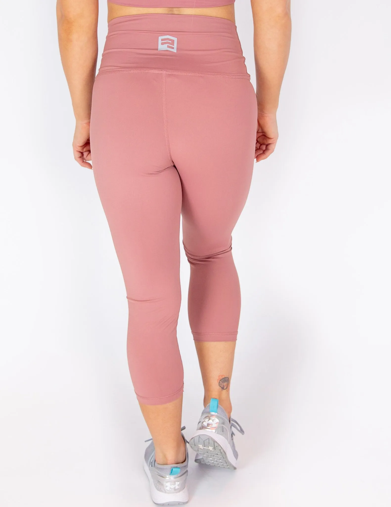 HIGH RISE CAPRI LEGGINGS - DUSTY ROSE