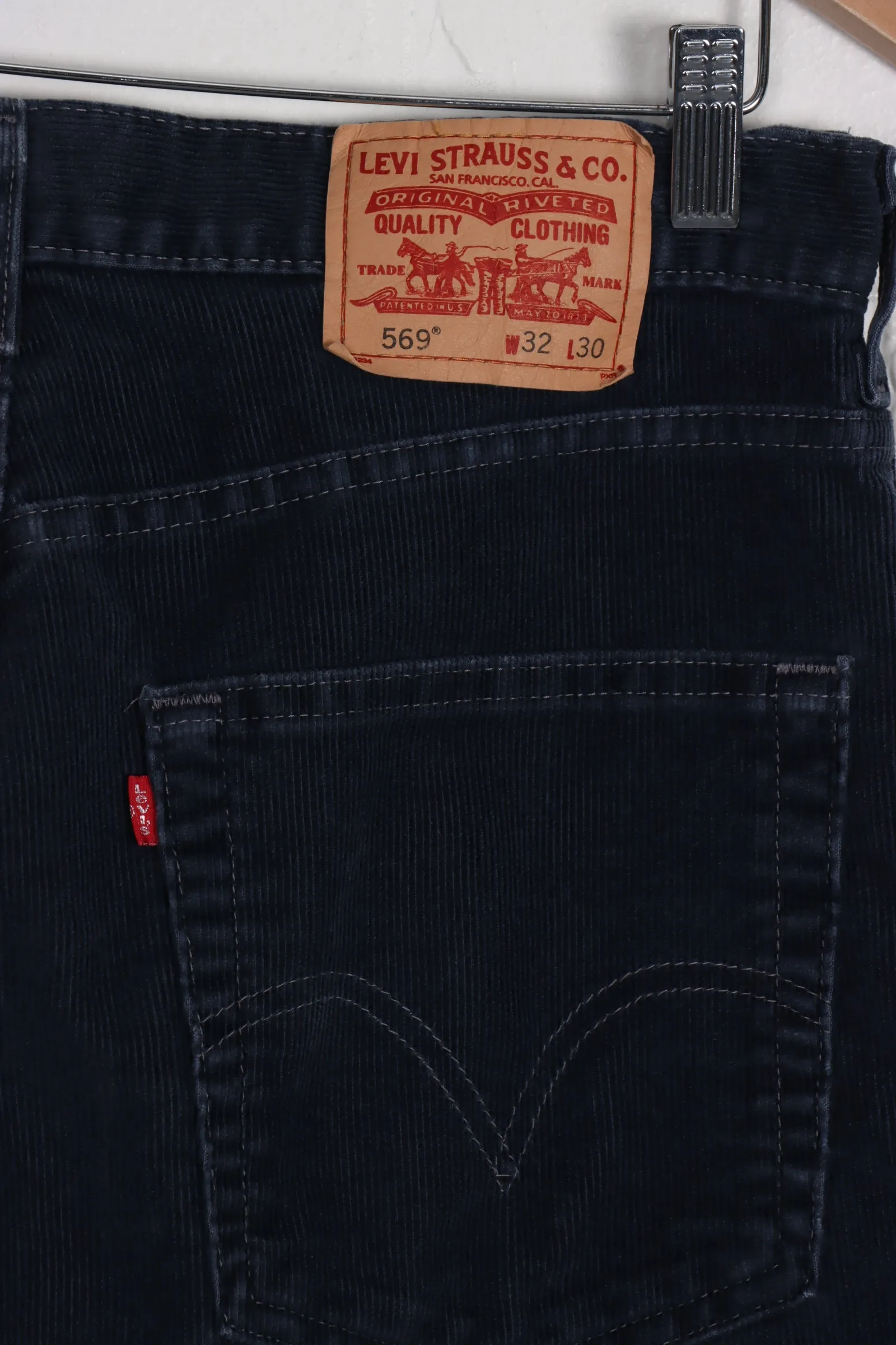 LEVI'S Corduroy 569 'Loose Straight' Pants (32 x 30)