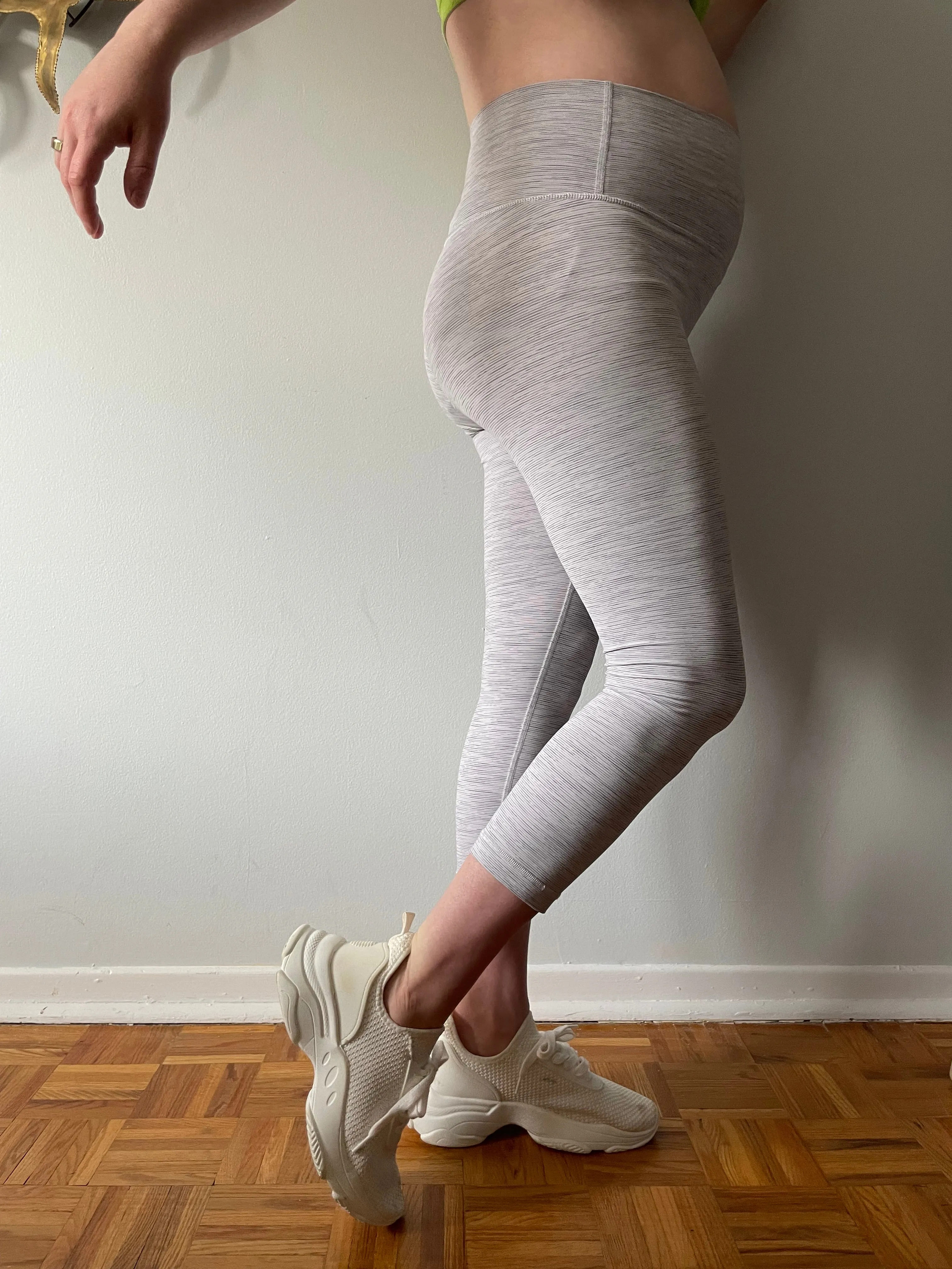 Lululemon Heathered Grey High Rise Cropped Leggings - Size 6