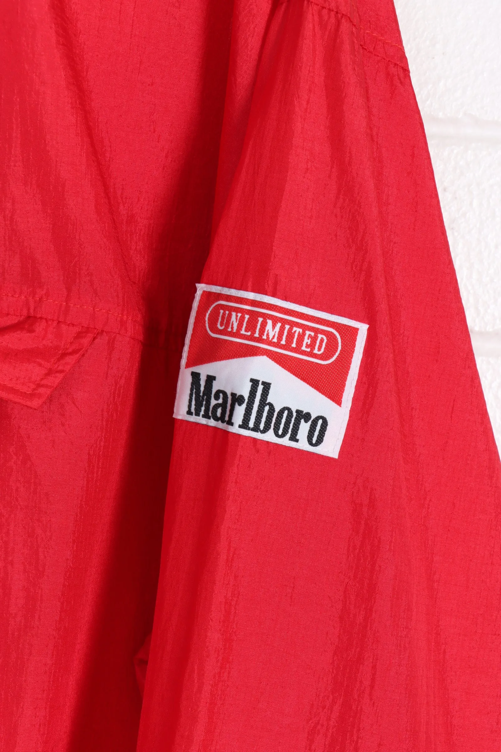 Marlboro Red Advertising 1/4 Zip Retractable Hood Windbreaker (XXL)