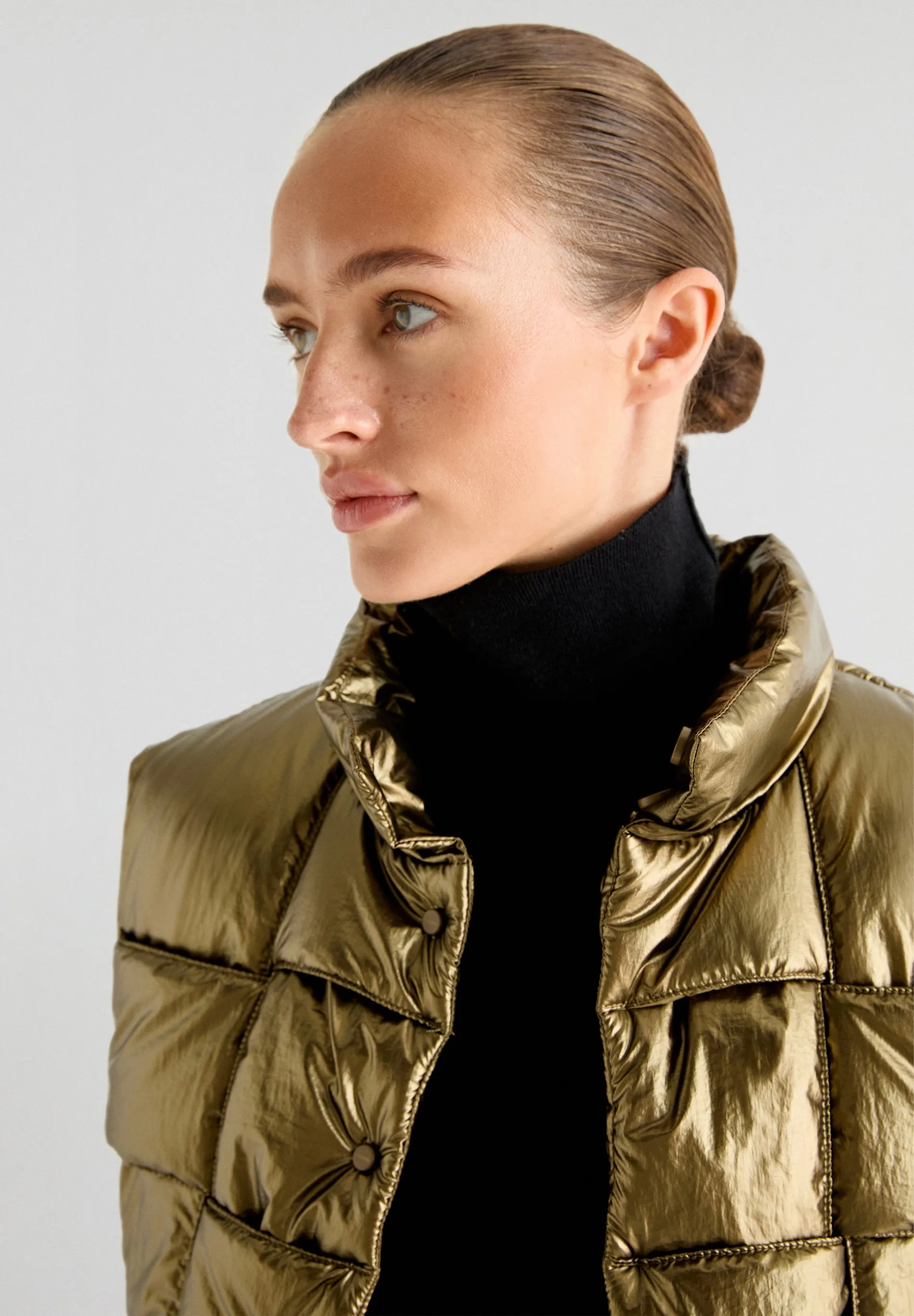 METALLIC PUFFER GILET