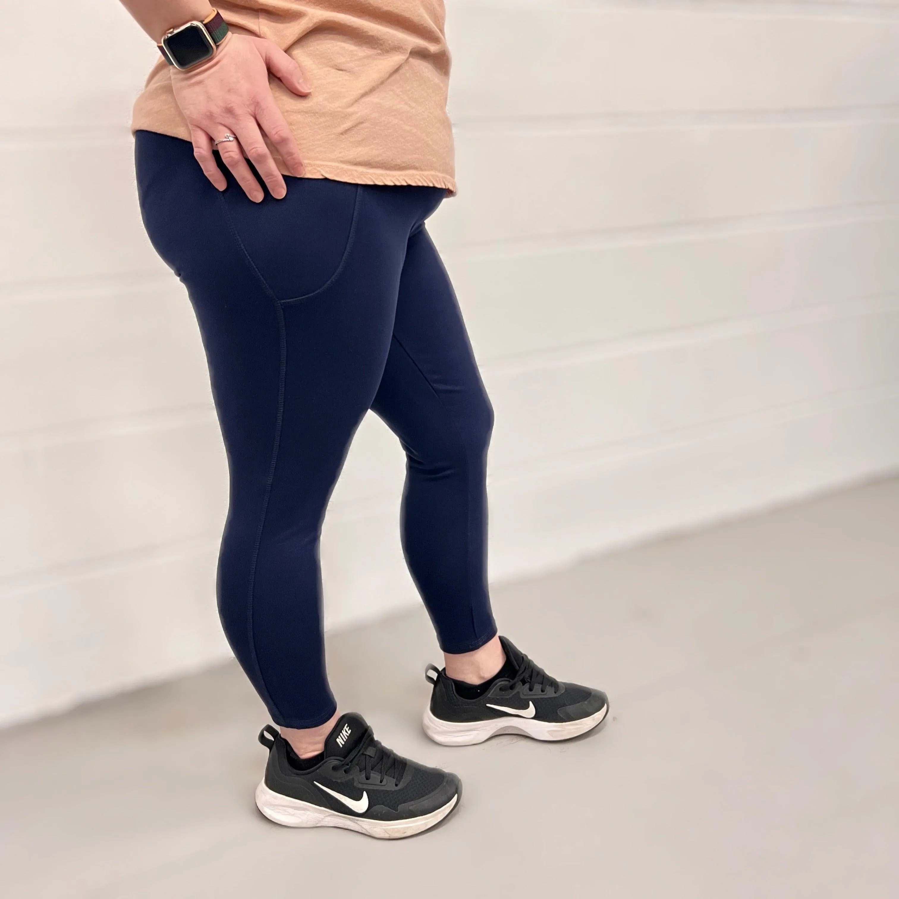 Short Squat Proof Leggings