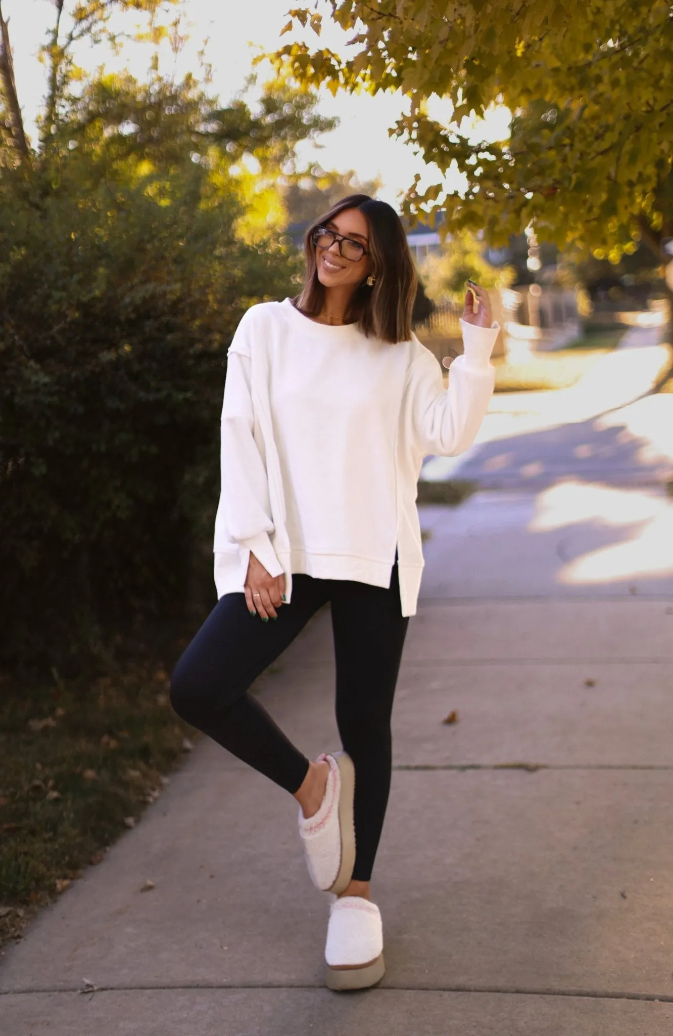 White Seam Detail Pullover Sweatshirt