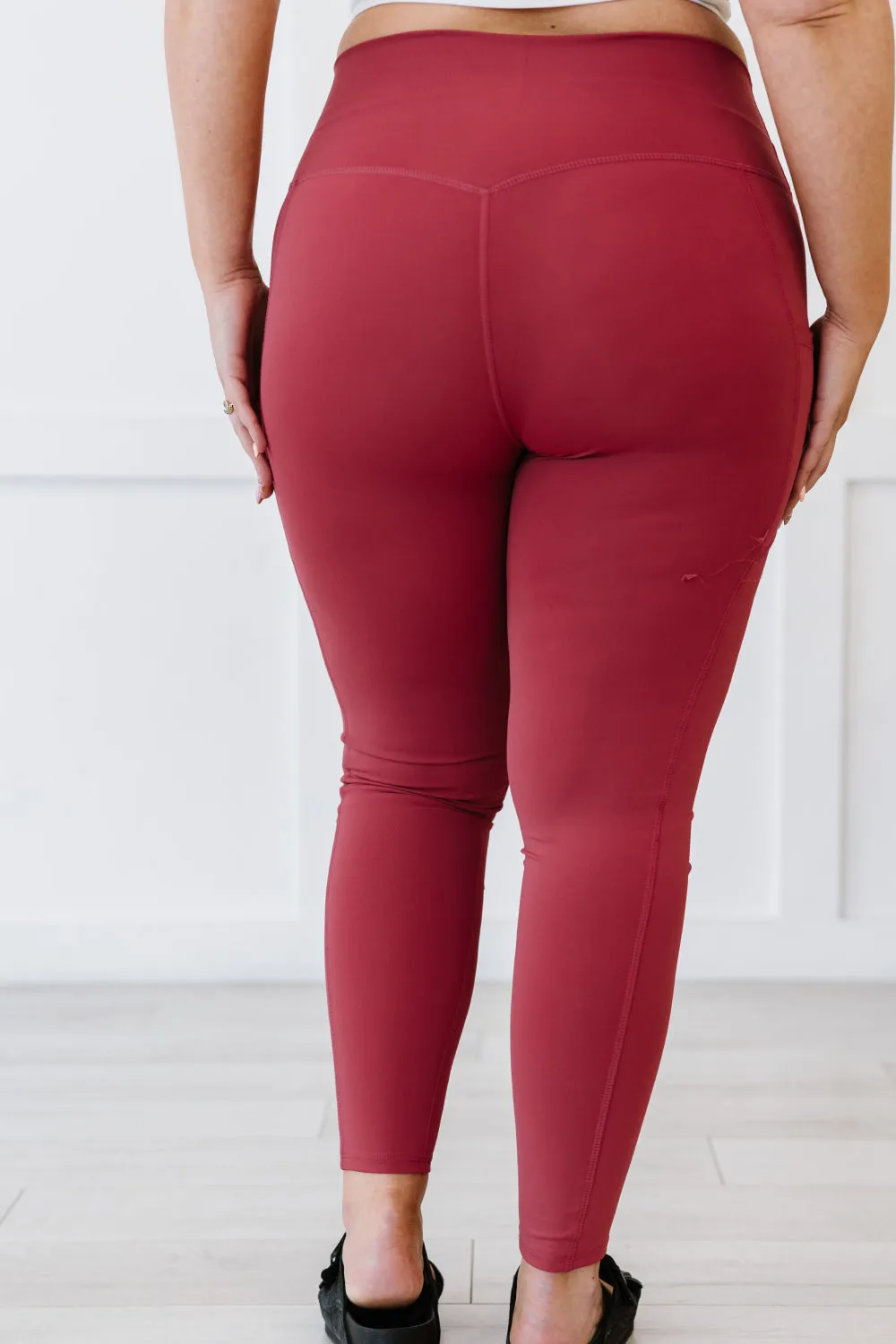 Zenana Step Aside Full Size Athletic Leggings with Pockets in Rose